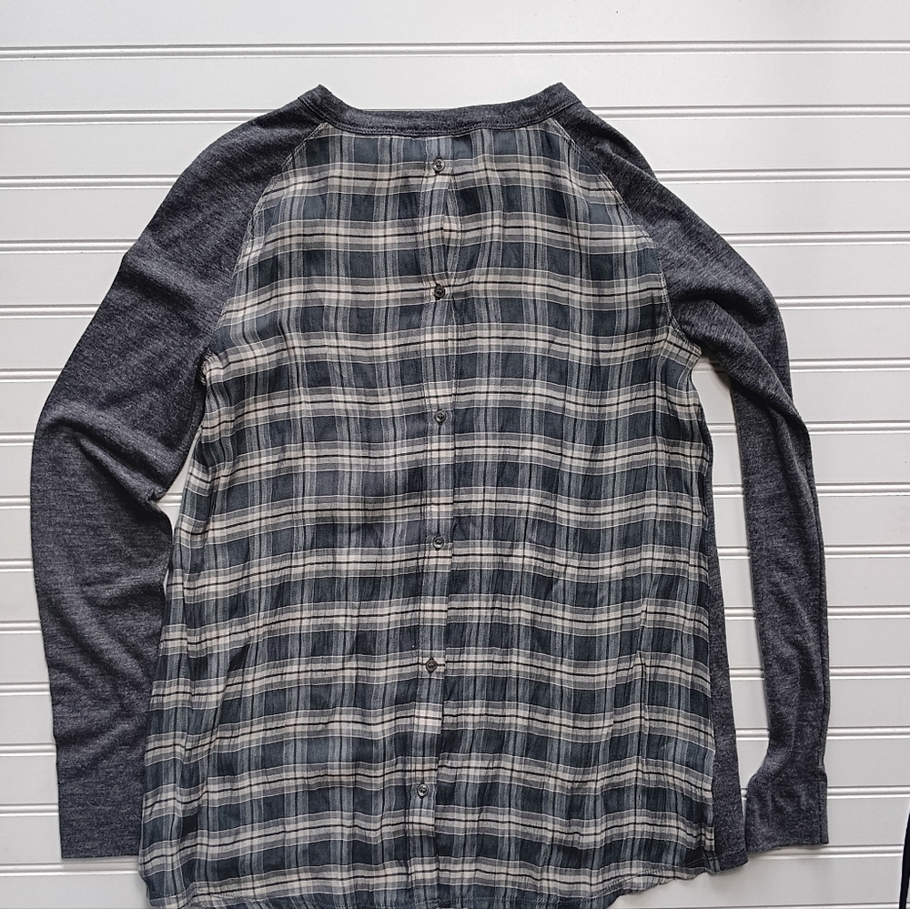 LOFT Charcoal Long Sleeve Top with Plaid Accent XS - Picture 5 of 8